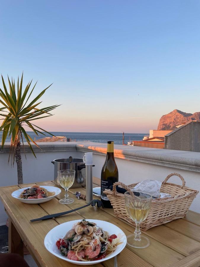 Home Holiday Sicily อิโซลา เดลเล เฟมมิเน ภายนอก รูปภาพ
