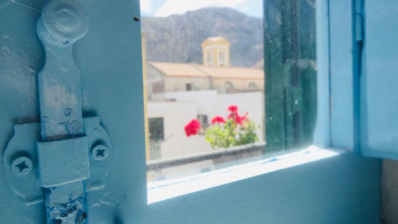 Home Holiday Sicily อิโซลา เดลเล เฟมมิเน ภายนอก รูปภาพ