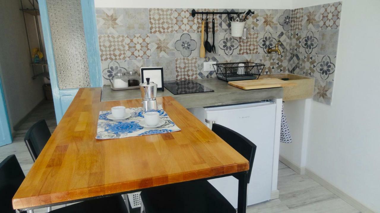 Home Holiday Sicily อิโซลา เดลเล เฟมมิเน ภายนอก รูปภาพ